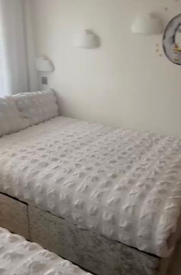 Appartamento Flat On The Shore Edimburgo Esterno foto