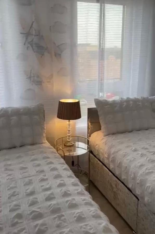 Appartamento Flat On The Shore Edimburgo Esterno foto